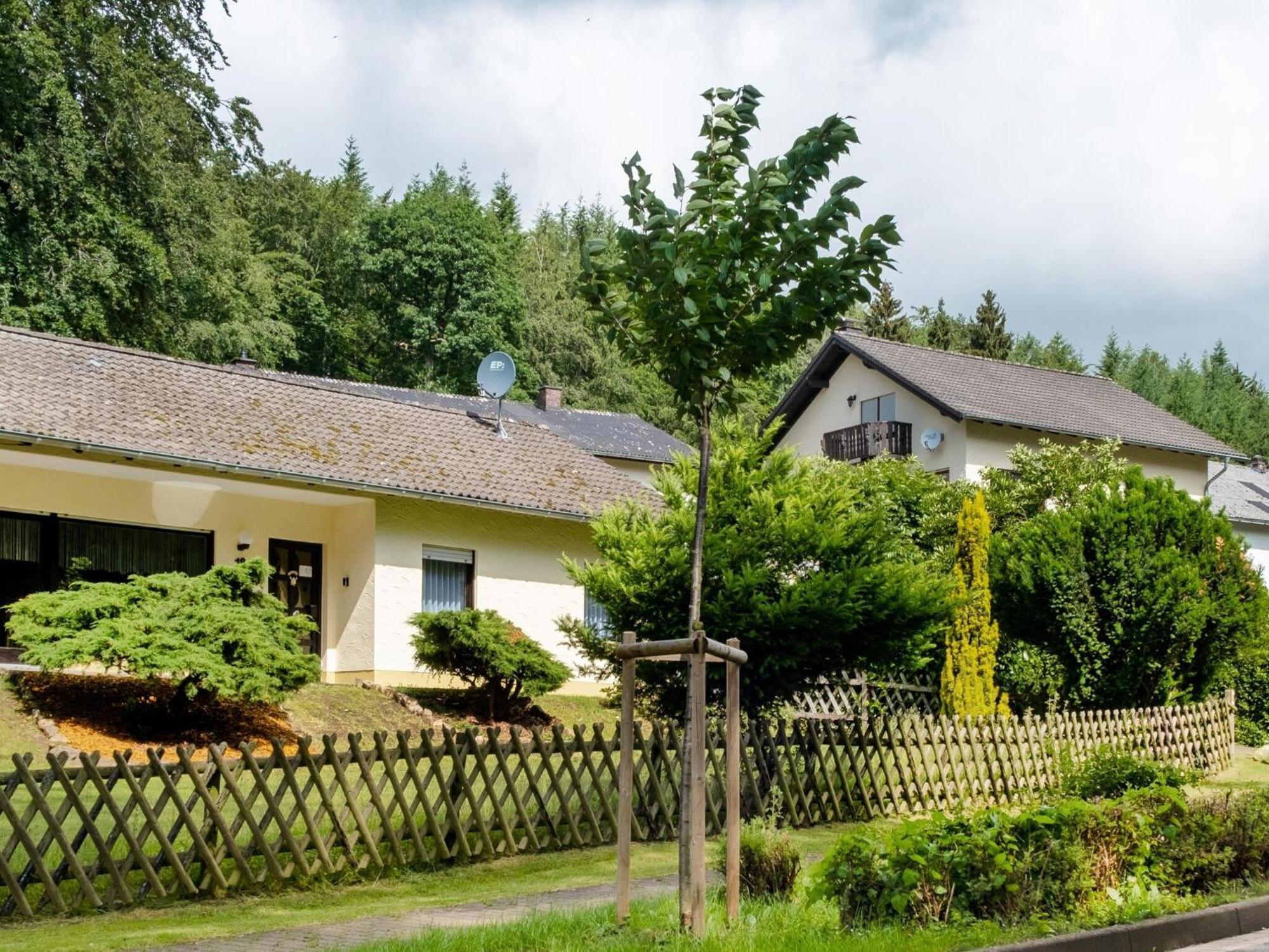 Idyllic Bungalow In Feusdorf With Forest View Екстер'єр фото
